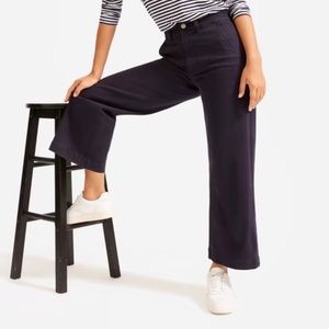 Everlane The Wide-Leg Crop in Navy